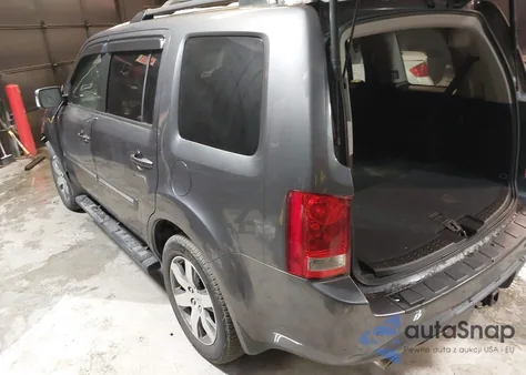 2015 Honda Pilot Touring z USA, uszkodzony, nr VIN 5FNYF4H94FB028535